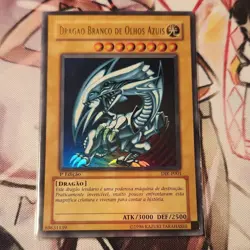 Yu-Gi-Oh! Dragao Branco de Olhos Azuis DIK-P001 1 Blue Eyes White Dragon - Image 1