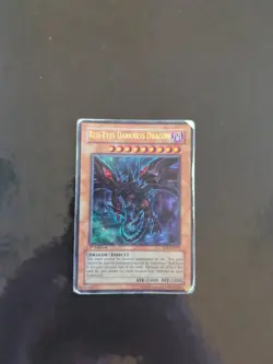 Yu-Gi-Oh! Red Eyes Darkness Dragon SD1-EN001 Ultra Rare 1st Edition HP - Image 1