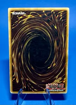 Yugioh - Blue-Eyes White Dragon SKE-001 Super Rare - Image 2