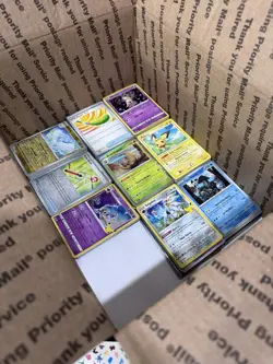 🔥 17lbs 4200+ UNSEARCHED Pokemon Bulk Lot! Some Holos & Vintage Cards LP/NM ✨ - Image 3