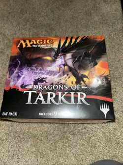Magic: the Gathering Dragons of Tarkir Fat Pack - Image 1