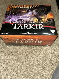 Magic: the Gathering Dragons of Tarkir Fat Pack - Image 2