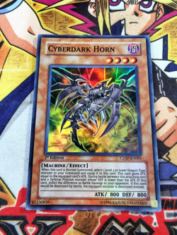 Cyberdark Horn cdip-en001 1st Edition (NM) Super Rare Yu-Gi-Oh! - Image 1