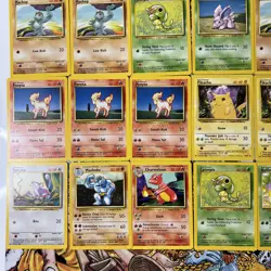 50 Vintage Pokemon Card Lot: Base Set Unlimited WOTC LP - DMG English Bulk Cards - Image 3