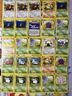 25 Vintage Pokemon Cards Lot: Jungle Unlimited WOTC LP-DMG English - Image 1