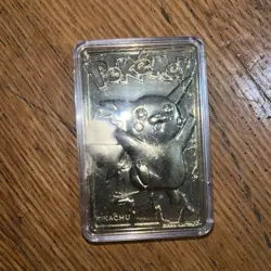 Pokemon Pikachu Trading Card 23K Gold Plated Burger King Toy - Image 1