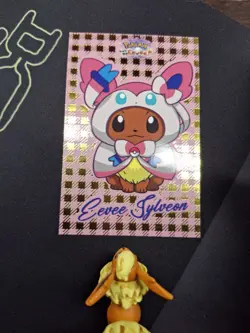 Pokemon Lets Go Eevee Card Database Eeveelutions Poncho Eevee Gold Ice Holo - Image 1