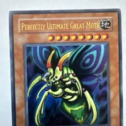 Yugioh Perfectly Ultimate Great Moth DB2-EN249 - Image 3