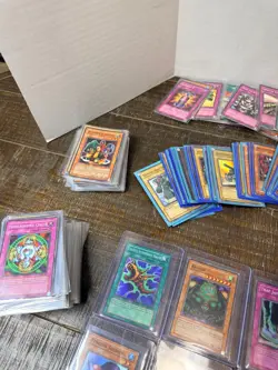 Yu-Gi-Oh! Bulk Card Lot 550+ Cards w/ Mirror Force, Swords, Kazejin & More - Image 5