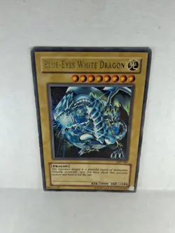 Yu-Gi-Oh Blue-Eyes White Dragon-JMP-001-Ultra Rare Holo-1996-89631139 HP - Image 1