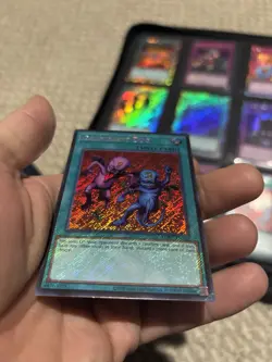 Delinquent Duo LCKC Insane foil Bleed YU GI OH - Image 1