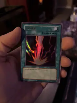Yu-Gi-Oh Raigeki RP01-EN005 Ultra Rare Lp Condition - Image 1