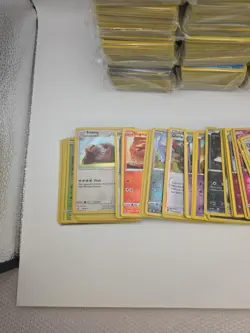 Huge Pokemon Card Lot 1609 Cards Total 159 Holo/reverse Some Base Set Multi Set - Image 2