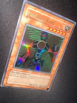 NEAR MINT - Machine King EM1-EN001 - Ultra Rare Promo Yu Gi Oh Card NM / VLP - Image 1