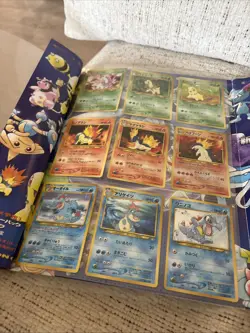 1999 POKEMON NEO GENESIS PREMIUM FILE BINDER 9 CARD JAPANESE HOLO PROMO - Image 3