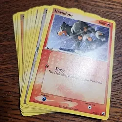 Small mixed vintage lot from year 2005 pokemon cards TCG - Image 1