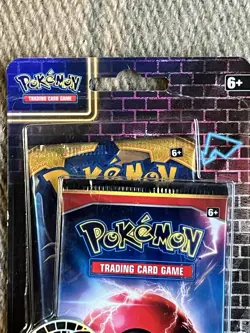 Sealed, Pokemon TCG Detective Pikachu. Hanging Blister Pack Sun & Moon + Coin 820650806353 - Image 3