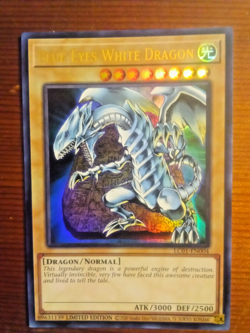 FOIL Blue-Eyes White Dragon LC01-EN004 25th Anniversary Limited Edition Card - Image 1