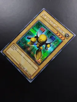 YUGIOH 2003 | BETA THE MAGNET WARRIOR | DOR-E001 | PRISMATIC SCR | EX - NM - Image 3
