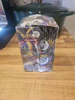 Pokemon TCG SWSH Rebel Clash Half Booster Box 18 Pack SEALED - Image 2