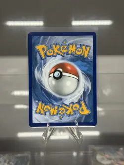 Pokemon 2020 TCG Aegislash VMAX Holo Ultra Rare Card #127/185 Vivid Voltage - Image 2