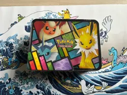 Pokemon TCG - Eevee Collector's Chest Lunchbox Tin 2021 FACTORY SEALED! 820650809514 - Image 2
