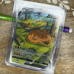 Charizard V - SWSH260 - SWSH: Sword & Shield Promo Cards (SWSD) - Image 1