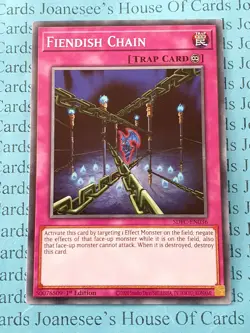Fiendish Chain SDFC-EN036 Yu-Gi-Oh Card 1st Edition - Image 1