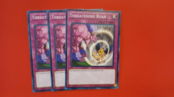 3x (M/NM) - Threatening Roar - SDSB-EN036 - Common - 1st Edition YuGiOh - Image 1