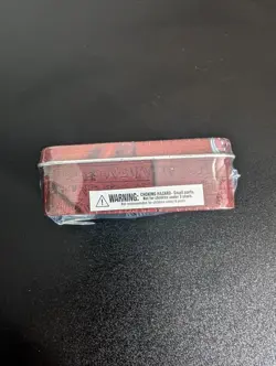 Yu-gi-oh! Rare Lanyard Tin Deck Box, With Pin Badge, 2003 Konami new and Sealed - Image 5