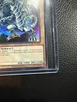 Blue-Eyes White Dragon (Version 3) LCKC-EN001 Ultra Rare Yugioh Alt Art Mint - Image 4