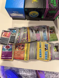 500 Pokemon TCG Cards ALL HOLOS AND REVERSE HOLOS - Image 1