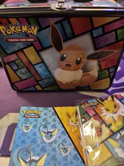Pokemon TCG Eevee Lunchbox Treasure Chest Tin + accessories NO PACKS - Image 2