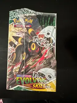 Pokemon Sword & Shield Evolving Skies Booster Box - Image 4