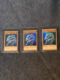 Yu-Gi-Oh! 3x Blue-Eyes White Dragon CT13-EN008 Original Artwork - Image 1