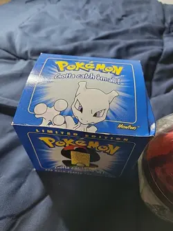 1999 Pokemon 23k Gold Plated Mewtwo Trading Card Sealed NIB - Image 3