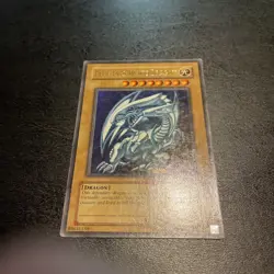Blue-Eyes White Dragon SDK-001 Ultra Rare Unlimited LP/MP - Image 1