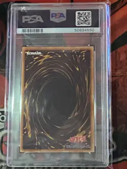 Yu-Gi-Oh yugioh Dark Magician Girl P4-01 Ultra PSA8 Japanese - Image 2