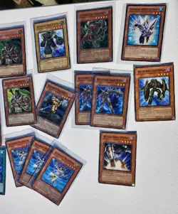 Yu-Gi-Oh! 21 Card Lot Elemental Heros Ocean Wildheart Necroshade Holos & Regular - Image 4