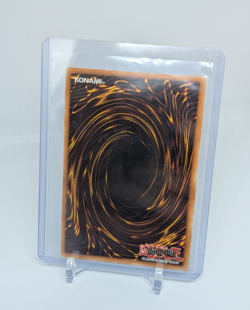Yu-Gi-Oh Blue-Eyes White Dragon SDK-001 Ultra Rare HP - Image 2