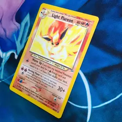 Light Flareon - 46/105 - Neo Destiniy - Pokemon Card - LP - Image 4
