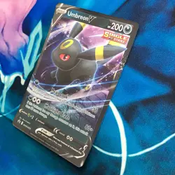Umbreon V - SWSH203 - Ultra Rare Black Star Promo Rare - Pokemon Card - NM - Image 4