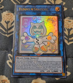 Yummy Snatchy JUSH-EN022 Ultra Rare Yugioh - Image 1