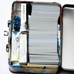 Pokemon TCG Eevee Lunchbox Treasure Chest Tin With accessories And 50+ Cards - Image 4