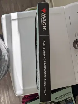 Magic The Gathering - Haunts and Horrors COMMANDER PACK Duskmourn Miracle Worker - Image 5