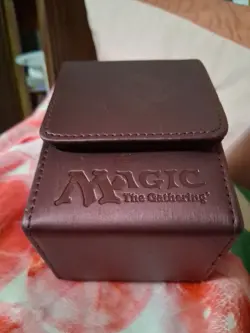 MtG Deck Box Flip Box - Red Mana Maroon Color VG+ - Image 4