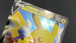 Pikachu V - SWSH061 - Ultra Rare - SWSH Black Star Promos - Pokemon Card DMG - Image 3