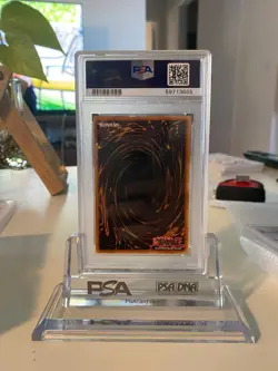 Yugioh PSA 9 MINT Dark Magician MAGO-EN002 1st Edition Maximum Gold - Image 2