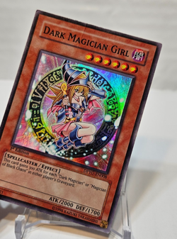 Dark Magician Girl DPYG-EN008 Super Rare 1st Edition Yugioh 149 - Image 4