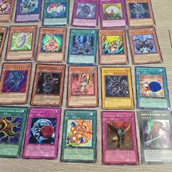 Lot Of 40 Vintage Yu-Gi-Oh Cards 1996 Some Holos - Image 4